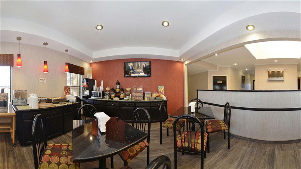 Quality Inn & Suites Beaumont Extérieur photo